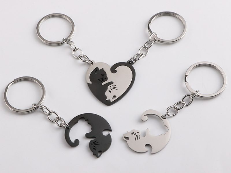 Móc khóa đôi (Nguồn: shopee.vn)