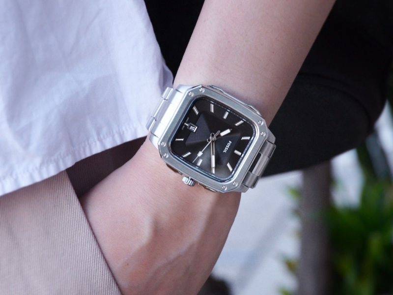 Mẫu đeo tay đồng hồ cao cấp Fossil FS5933 (Nguồn: shopee.tw)
