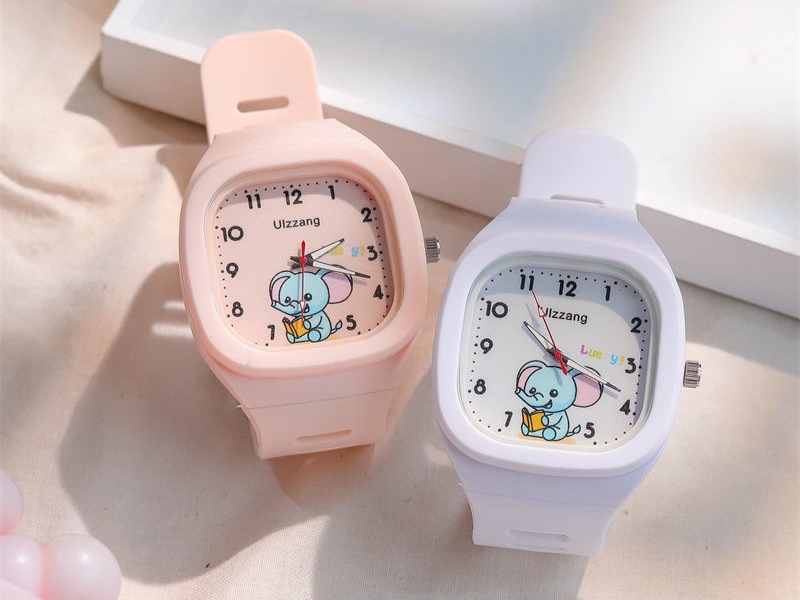 Đồng hồ đeo tay cho bé (Nguồn: shopee.vn)