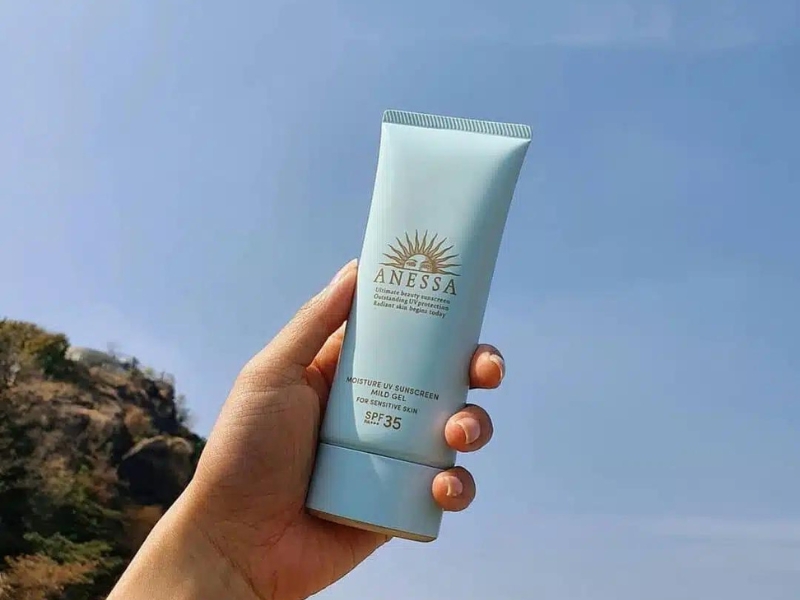 Kem chống nắng Anessa Moisture Uv Sunscreen Mild Gel an toàn, lành tính với bảng thành phần từ thiên nhiên