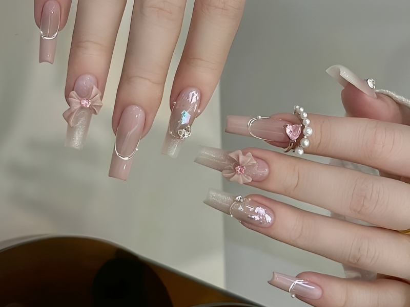 Ưu nhược điểm của nail đính nơ. (Nguồn: Aquarius - Pinterest)