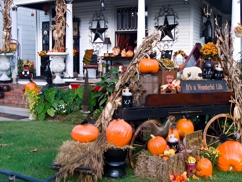 Trang trí sân vườn ngày Halloween 