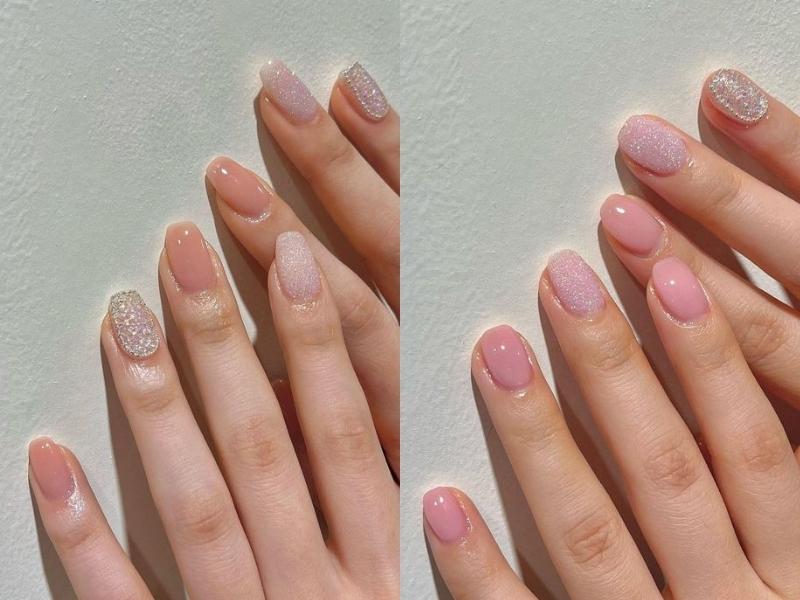 Nail màu hồng ánh nhũ xen kẽ sơn trơn 