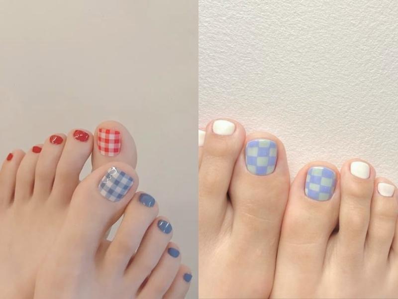 mẫu nail chân đẹp kẻ ô