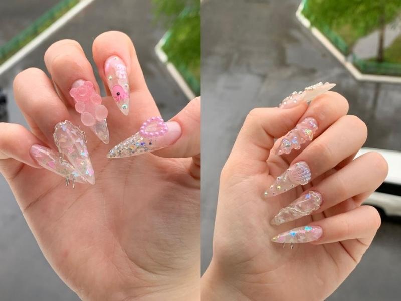 Thêm sự đáng yêu với mẫu nail đính đá dễ thương và tươi mát (Nguồn: _ptt_09t7_, Sofochka)