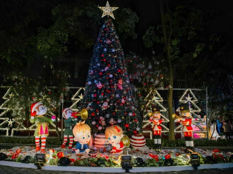 Trang trí noel cho sân vườn