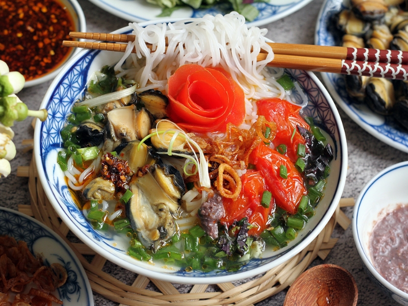 Bún ốc nóng