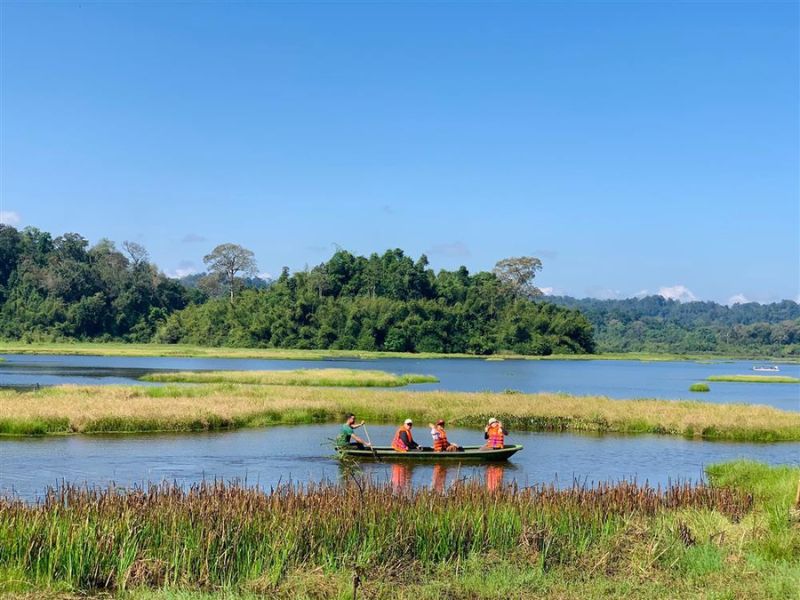 chèo thuyền tại rừng nam cát tiên