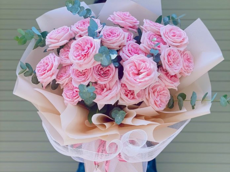 hoa tặng mùng 8 tháng 3 là một đóa hồng Ohara 
