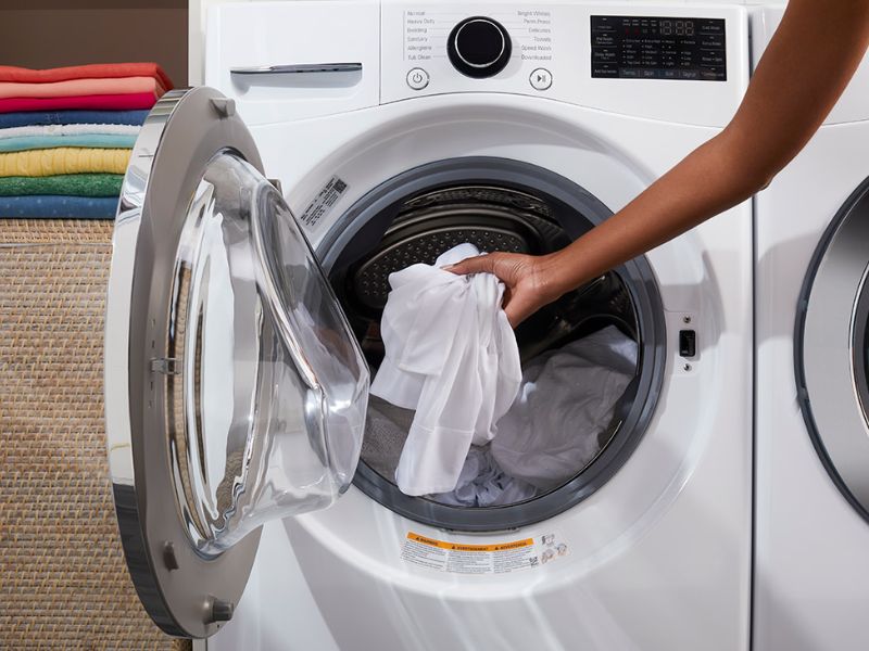giặt đồ trắng bằng máy giặt 