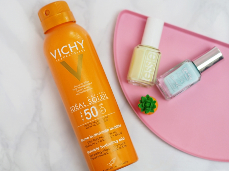 xịt chống nắng vichy 