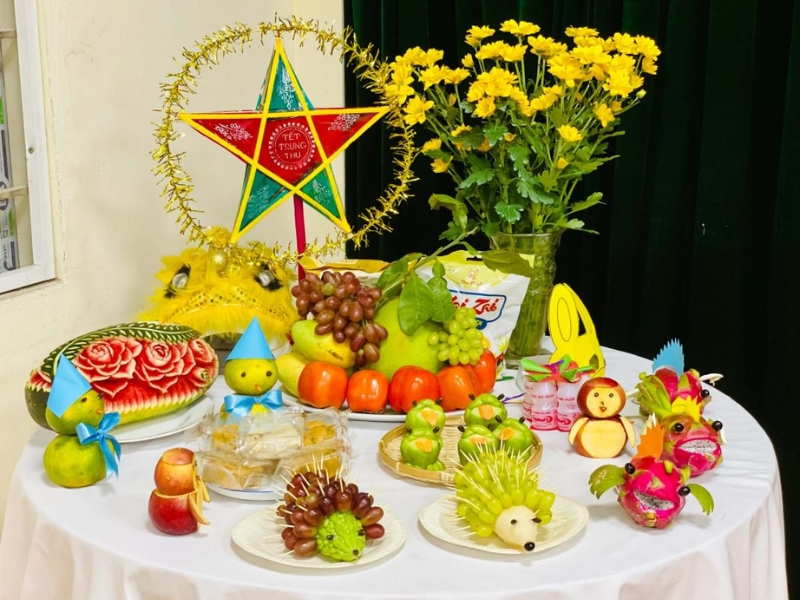 Mâm cỗ Trung thu hiện đại