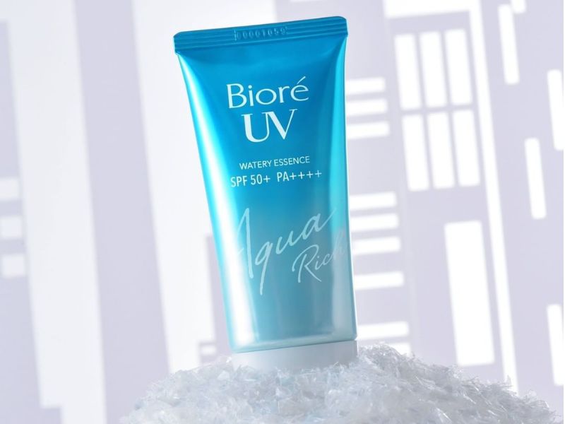 Kem chống nắng Biore UV Aqua Rich Watery Essence 