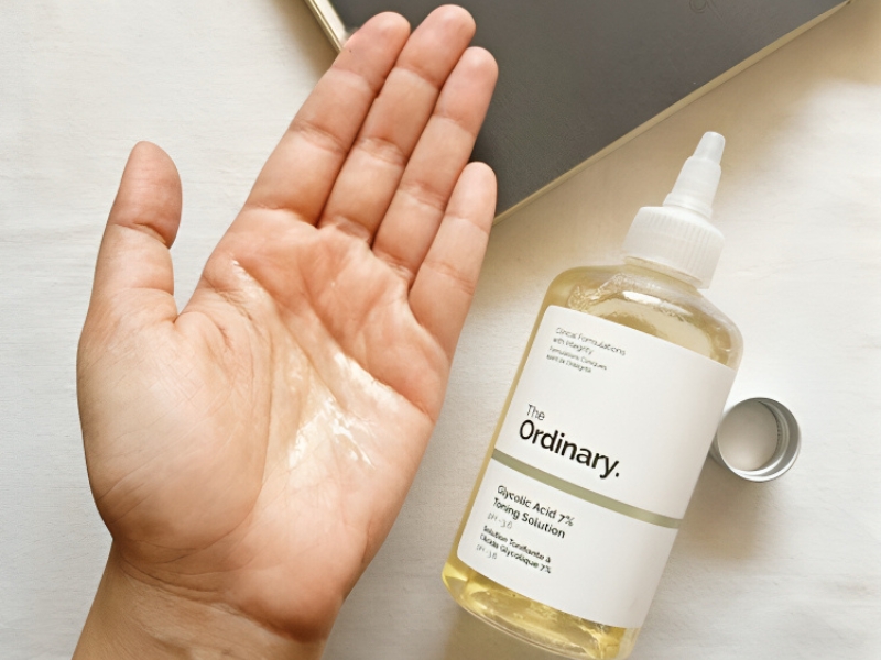 Kết cấu, mùi hương của Toner The Ordinary