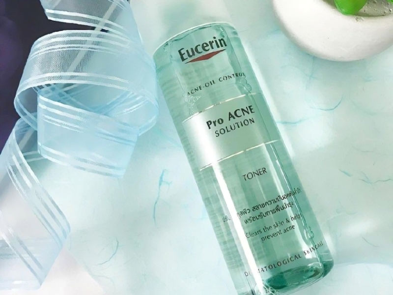 Toner ngăn ngừa mụn của Eucerin