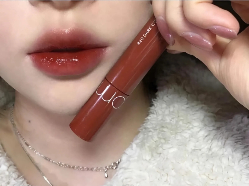 Son bóng Romand Juicy Lasting Tint 20 Dark Coconut