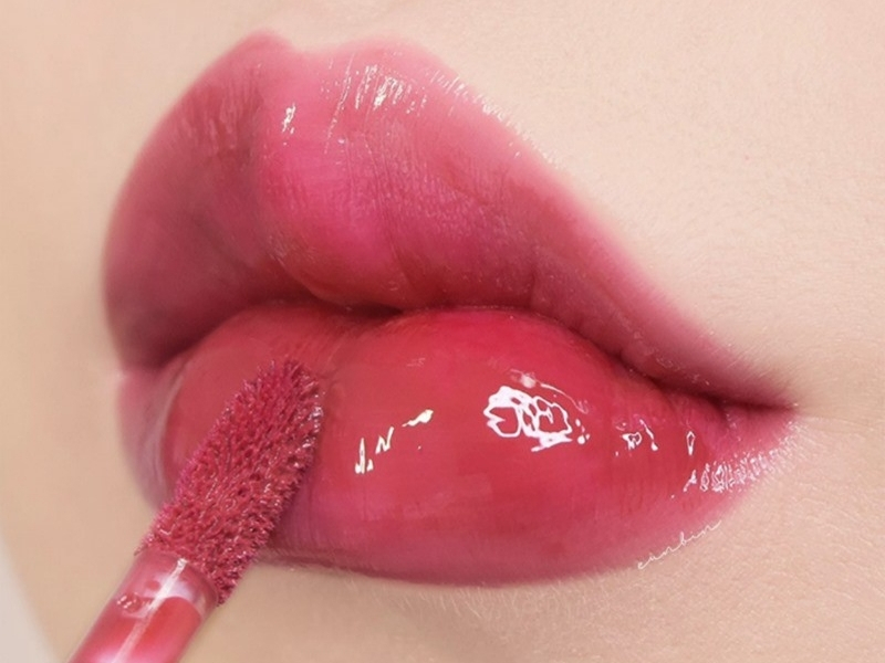 Son hồng ánh tím Romand Juicy Lasting Tint 06 Fig Fig