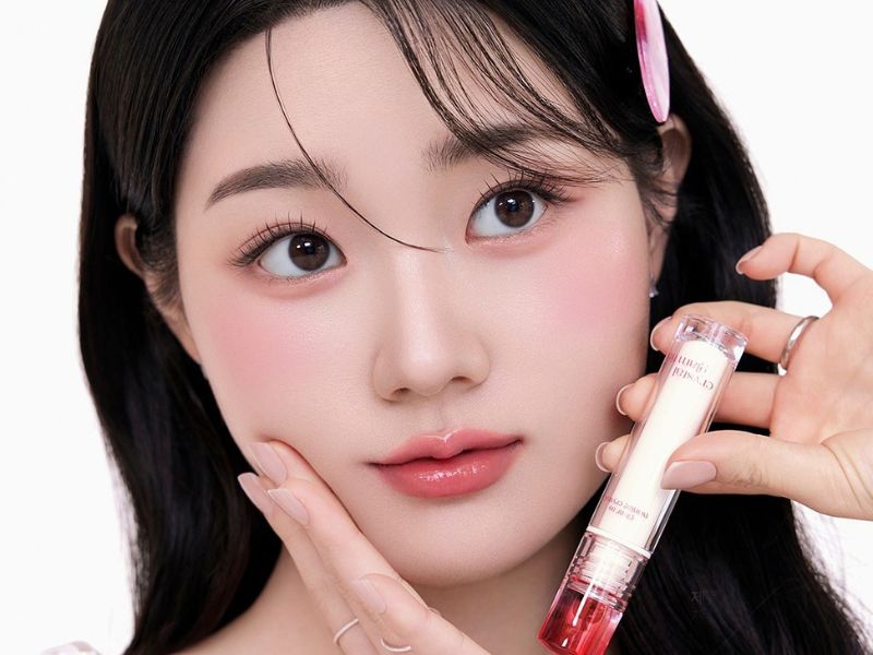 Son Clio Crystal Glam Tint màu #04 Pale Plum
