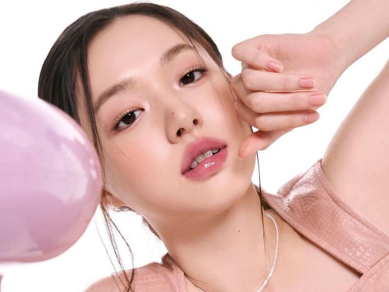 Romand Glasting Color Gloss