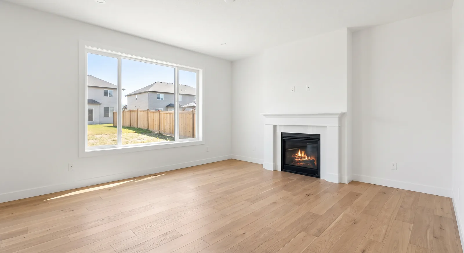 Living room before AI virtual staging (empty)