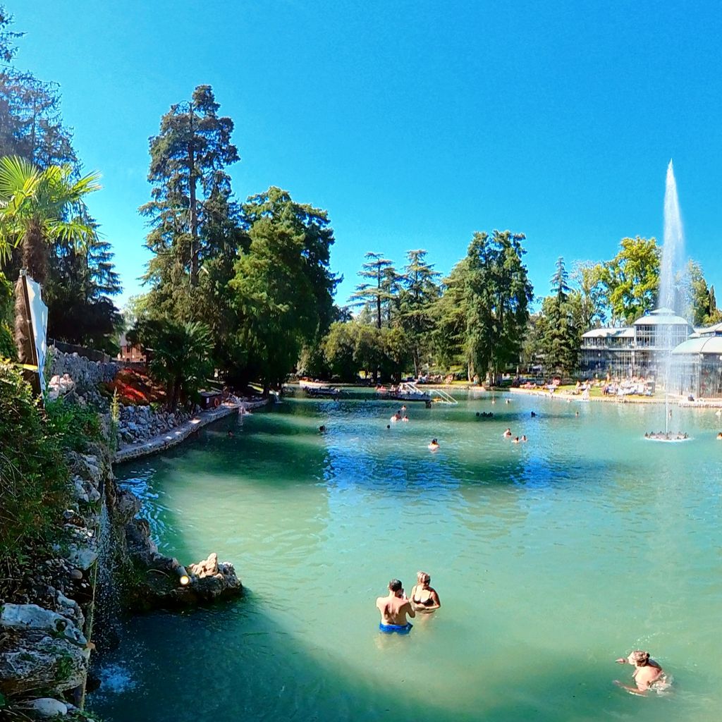 Il mega lago termale