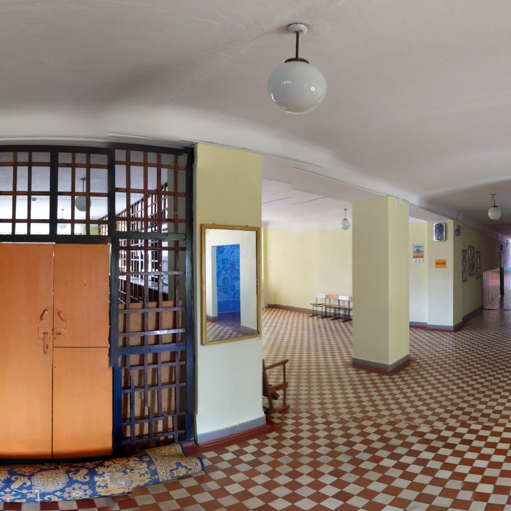 Hall2