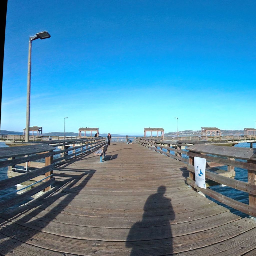 Fishing pier