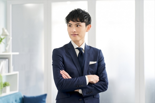 ポケットチーフ選びの結論｜初めての1枚と基本の折り方