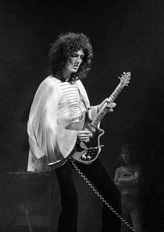 BRIAN MAY HBD❣️のアイキャッチ画像