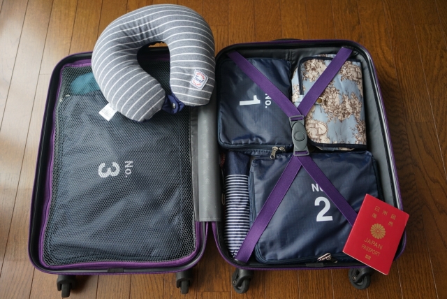 スーツケースに入れる方法：収納の順番と注意点