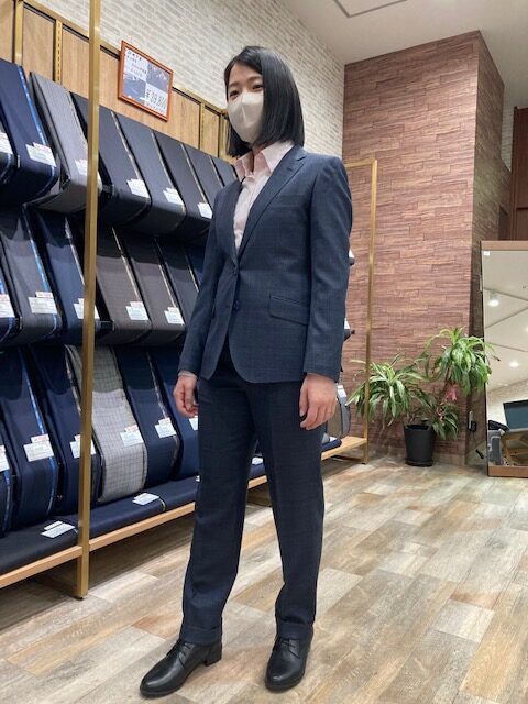 機能性とおしゃれを兼ね備えたフルオーダースーツ-札幌駅前通店スーツ 