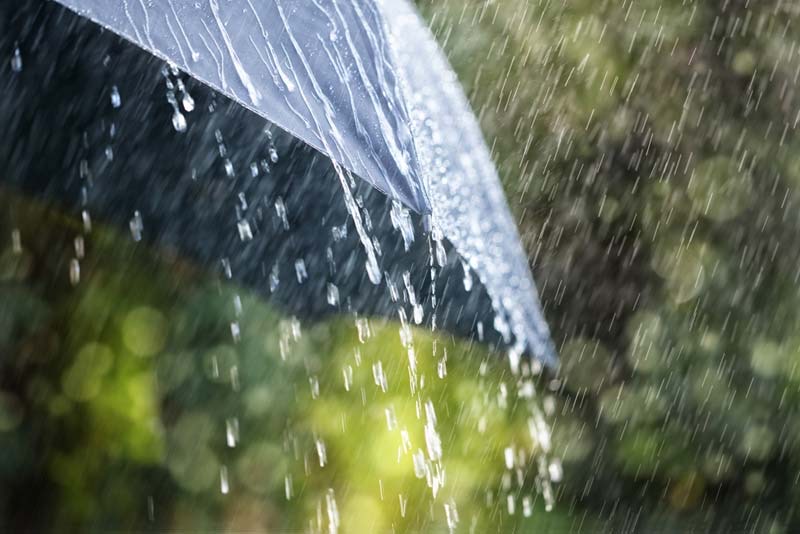 [アーカイブ] 雨の日のスーツのケアのアイキャッチ画像