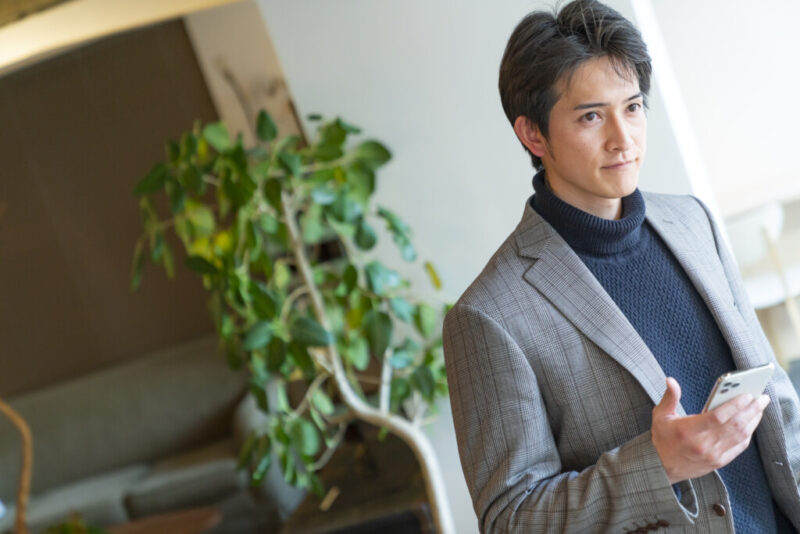 30代向けのオーダースーツの選び方は?予算やメリットについても解説-オーダースーツSADAのアイキャッチ画像