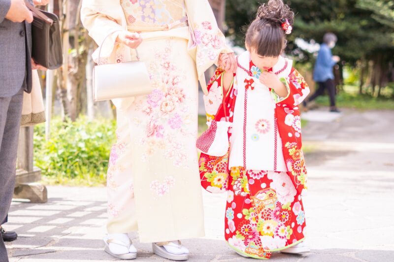 ”新年のご挨拶”お正月にもかっこよく着こなしたいおすすめのスーツデザインをご紹介。のアイキャッチ画像