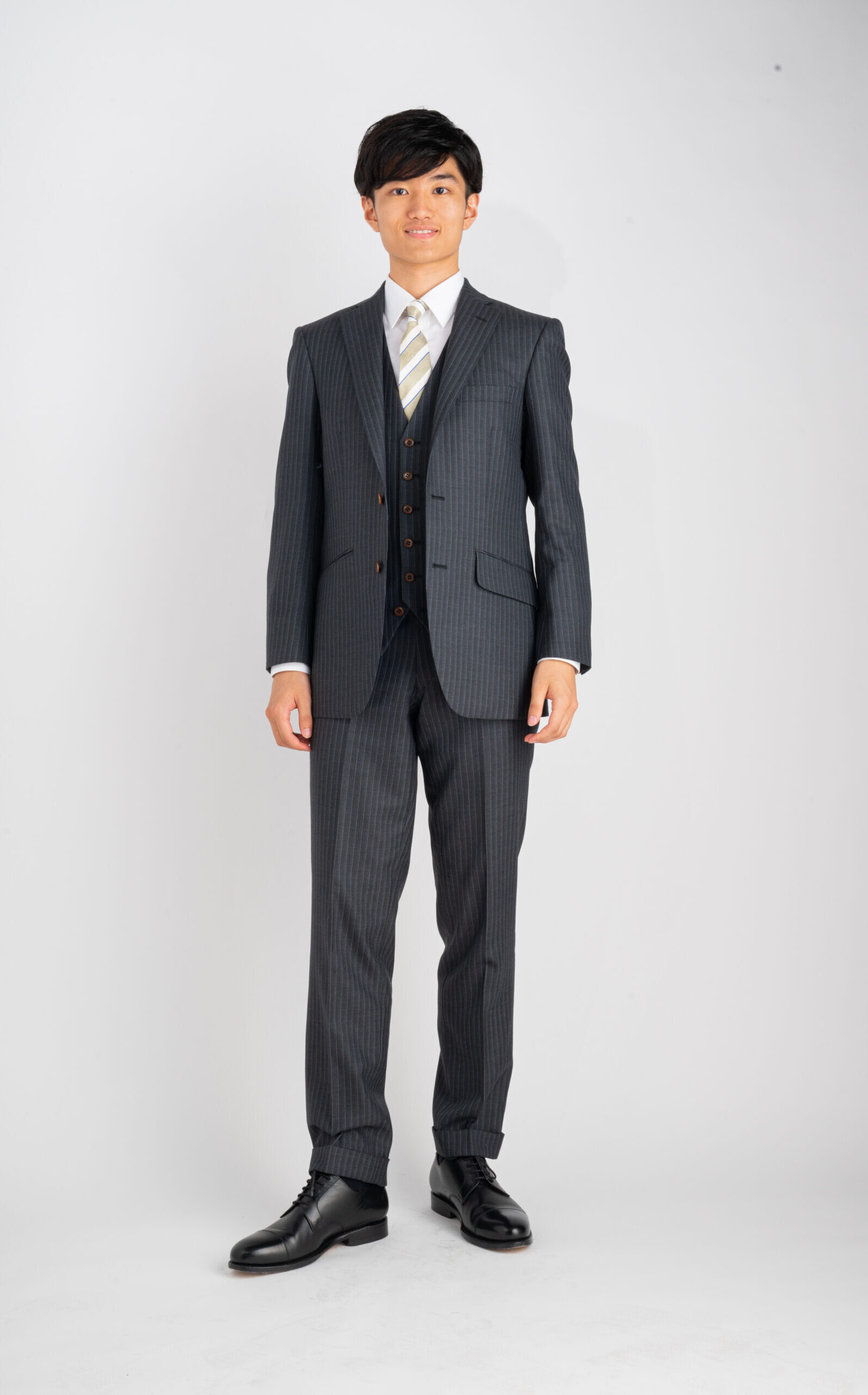 セットアップ ダブルスーツ グレー 成人式 ピンズ ネクタイ - スーツ