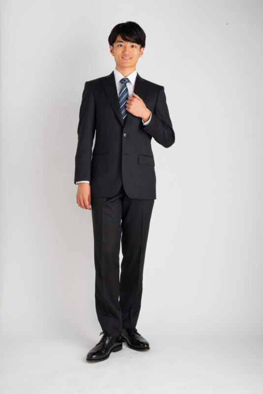 【スーツ 茶色】茶色のスーツを着こなすコツのアイキャッチ画像