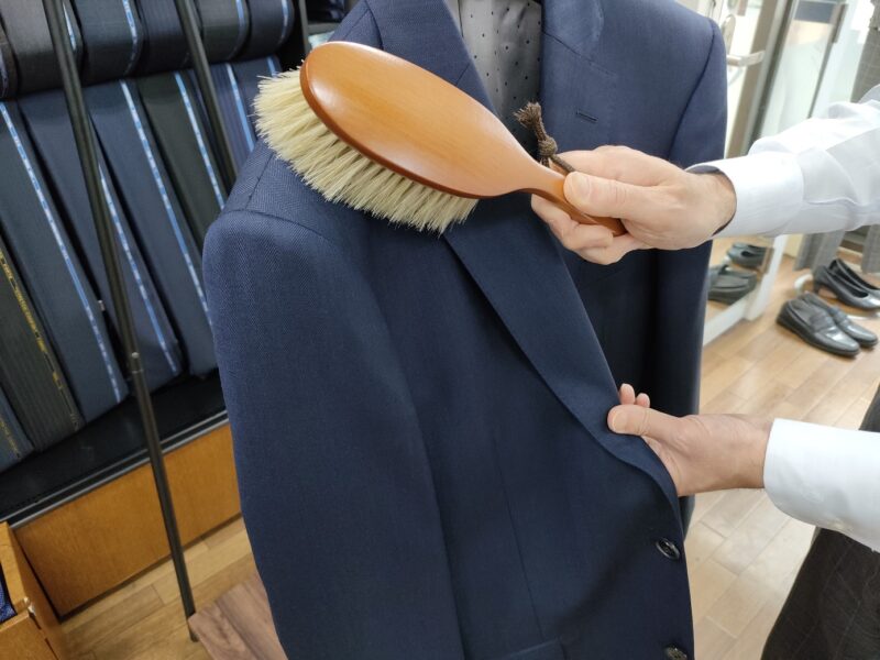 スーツお手入れ方法①のアイキャッチ画像