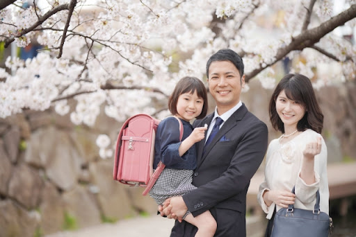 体型別や年代別でのおすすめ入園式・入学式コーデ！メイクも含めたおしゃれなママコーデのアイキャッチ画像