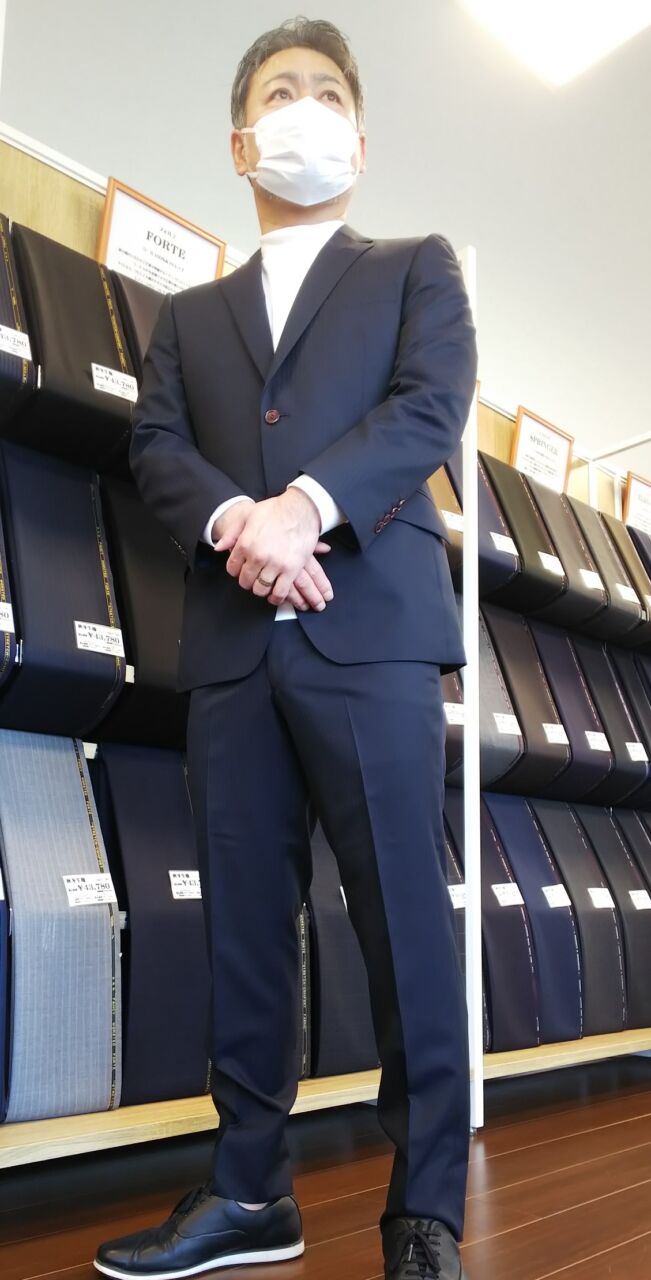 お洒落なネイビースーツ-福島駅前店スーツコレクション-オーダー お洒落なネイビースーツ-福島駅前店スーツコレクション-オーダー