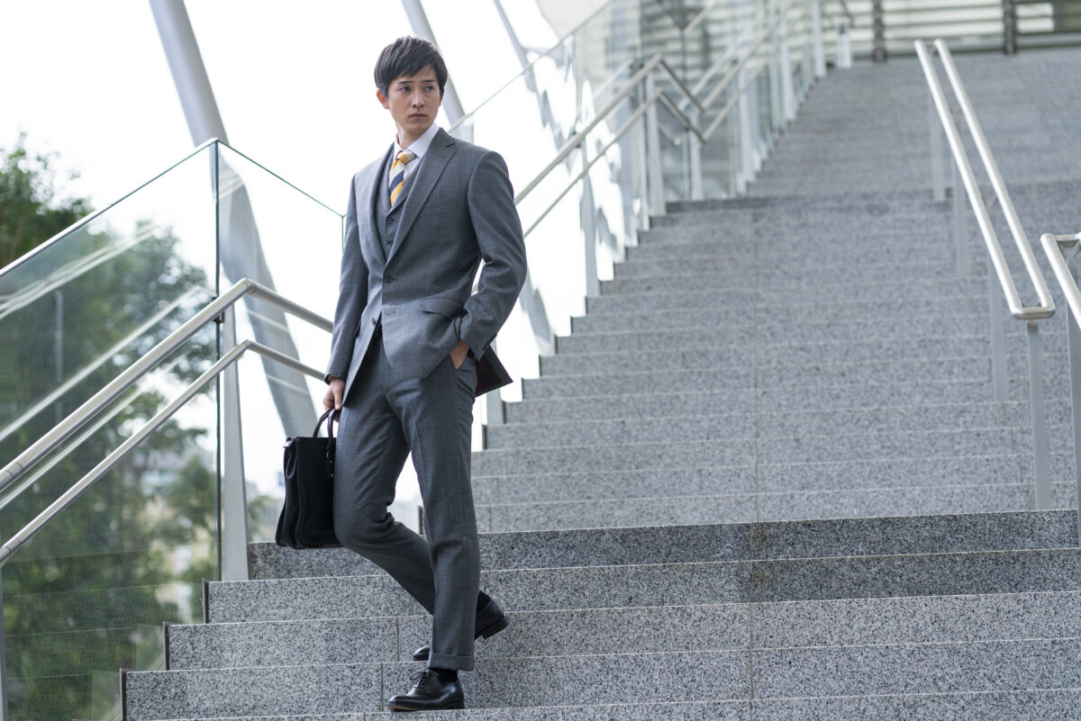 リモート解除で久々のスーツはどのようなものが良い？おすすめスーツを 