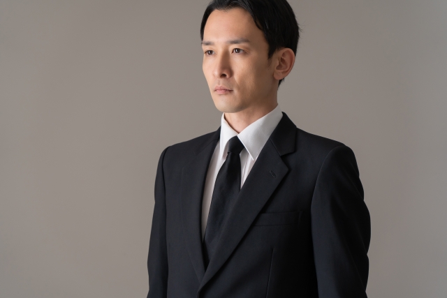 【シーン別】礼服と喪服の使い分け