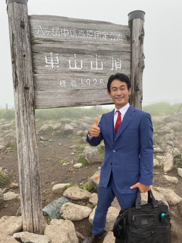 日本百名山の霧ヶ峰「車山」に、SADAのオーダースーツで登って参りました!のアイキャッチ画像