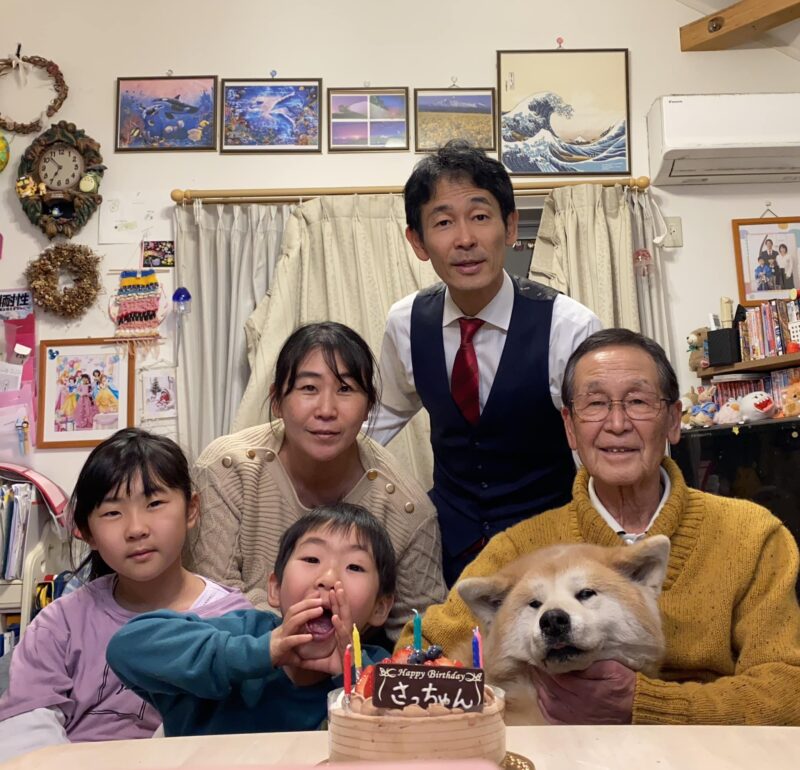 我が家の愛犬、秋田犬さっちゃんの誕生日会をやりました!のアイキャッチ画像