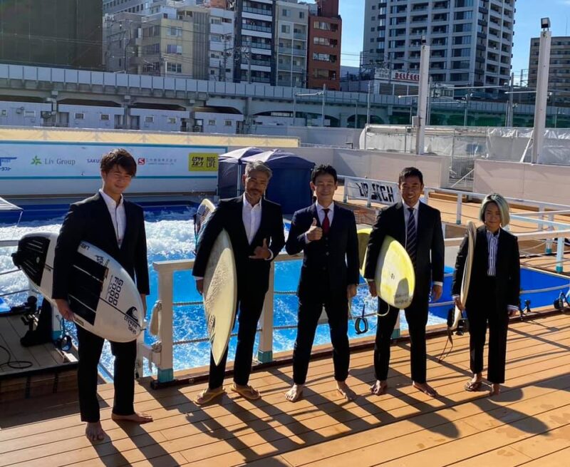 「オーダースーツで初サーフィン」に千葉テレビさんの企画で挑戦!先日、オンエアして頂きました!のアイキャッチ画像