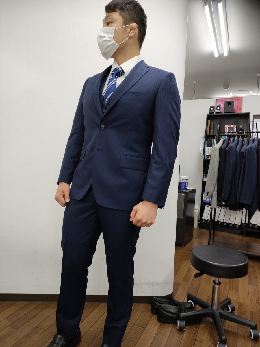 爽やかなストライプ3ピーススーツ-千葉駅前店スーツコレクション 爽やかなストライプ3ピーススーツ-千葉駅前店スーツコレクション