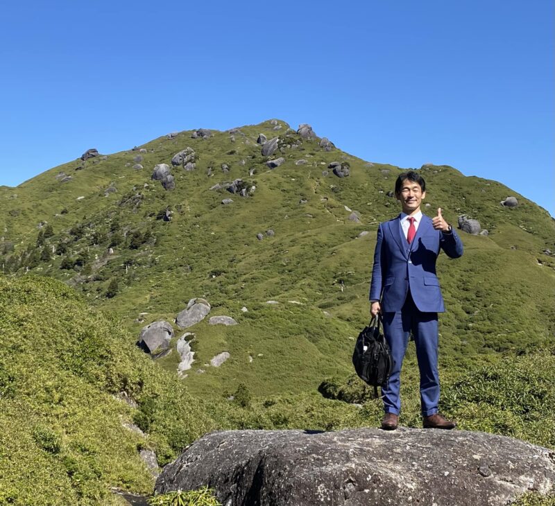 SADAのオーダースーツで、世界遺産の島・屋久島の日本百名山、宮之浦岳に挑んでいます！のアイキャッチ画像