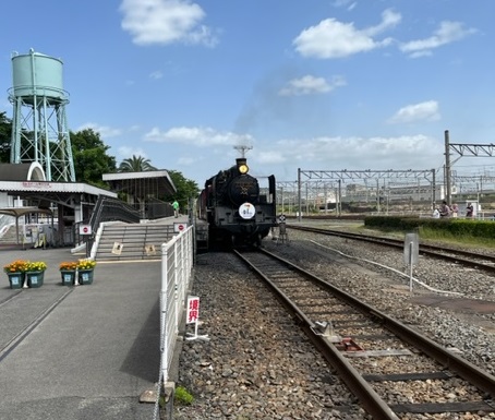 青空と列車。のアイキャッチ画像