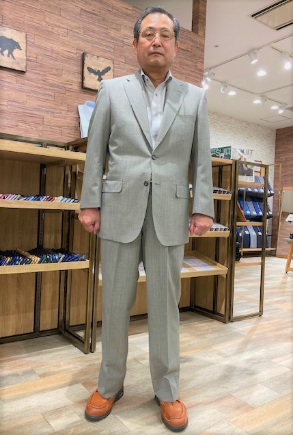 イギリス発祥の伝統柄の千鳥格子のスーツ-札幌駅前通店スーツ