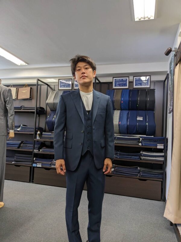 極美品 THE SUIT COMPANY×REDA 3ピーススーツ ネイビー L 注目の