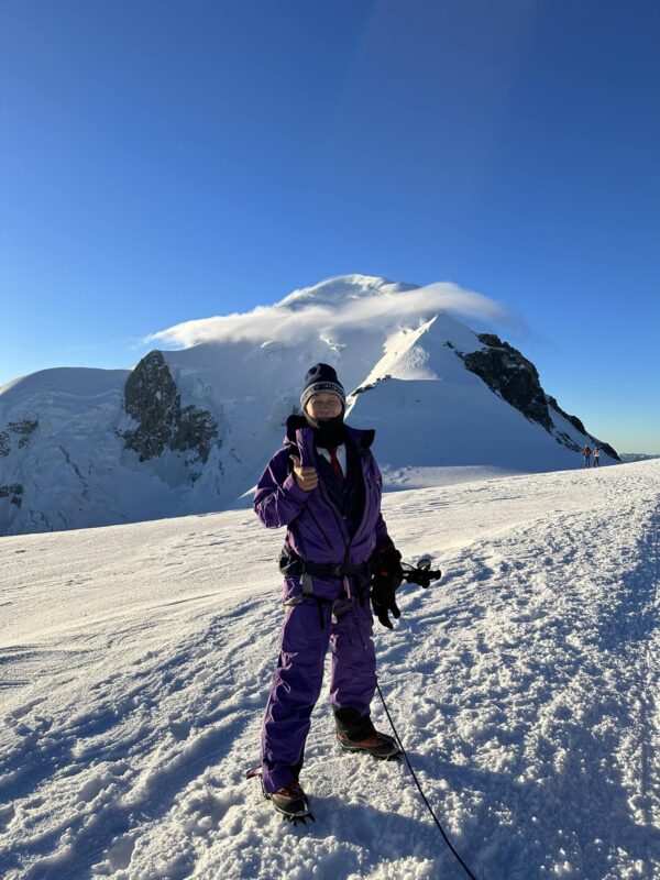 SADAのオーダースーツで、旭岳SEA TO SUMMIT完走からの、北海道最高峰・旭岳登頂に成功！のアイキャッチ画像